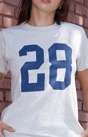 Chloe 28 T-Shirt image number 2