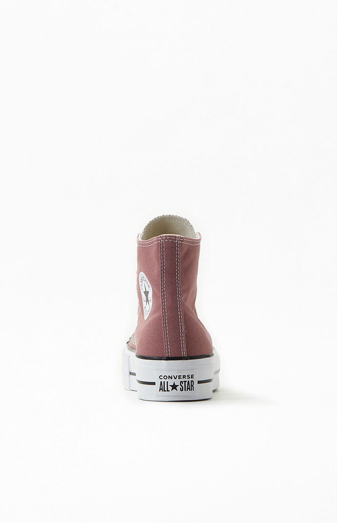 Blush best sale chuck taylors
