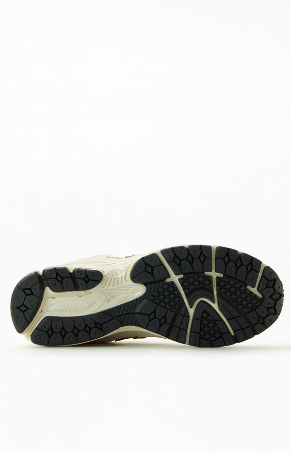New Balance Cream 2002R Shoes