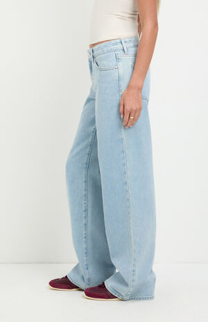 Casey Low Rise Baggy Jeans Light Indigo Washed image number 3