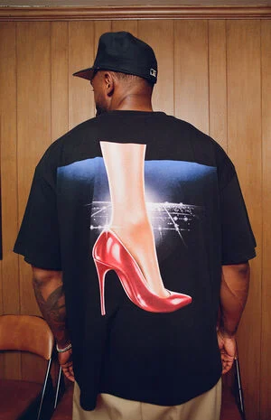 La Dama T-Shirt image number 1