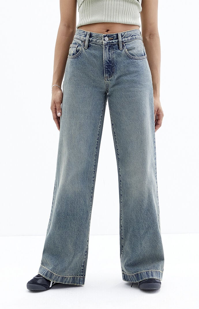 Pacsun Women s Lena Medium Indigo Tint Low Rise Super Baggy Jeans Size 25