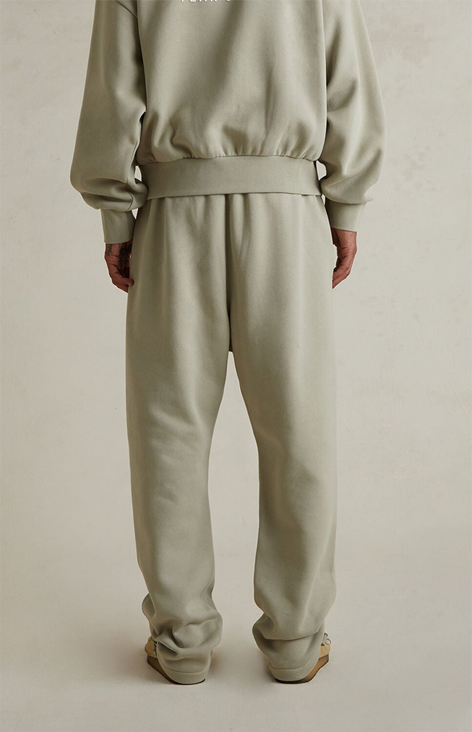 Fear of God ESSENTIALS Abbey Stone Fleece Relaxed Sweatpants thumbnail 5
