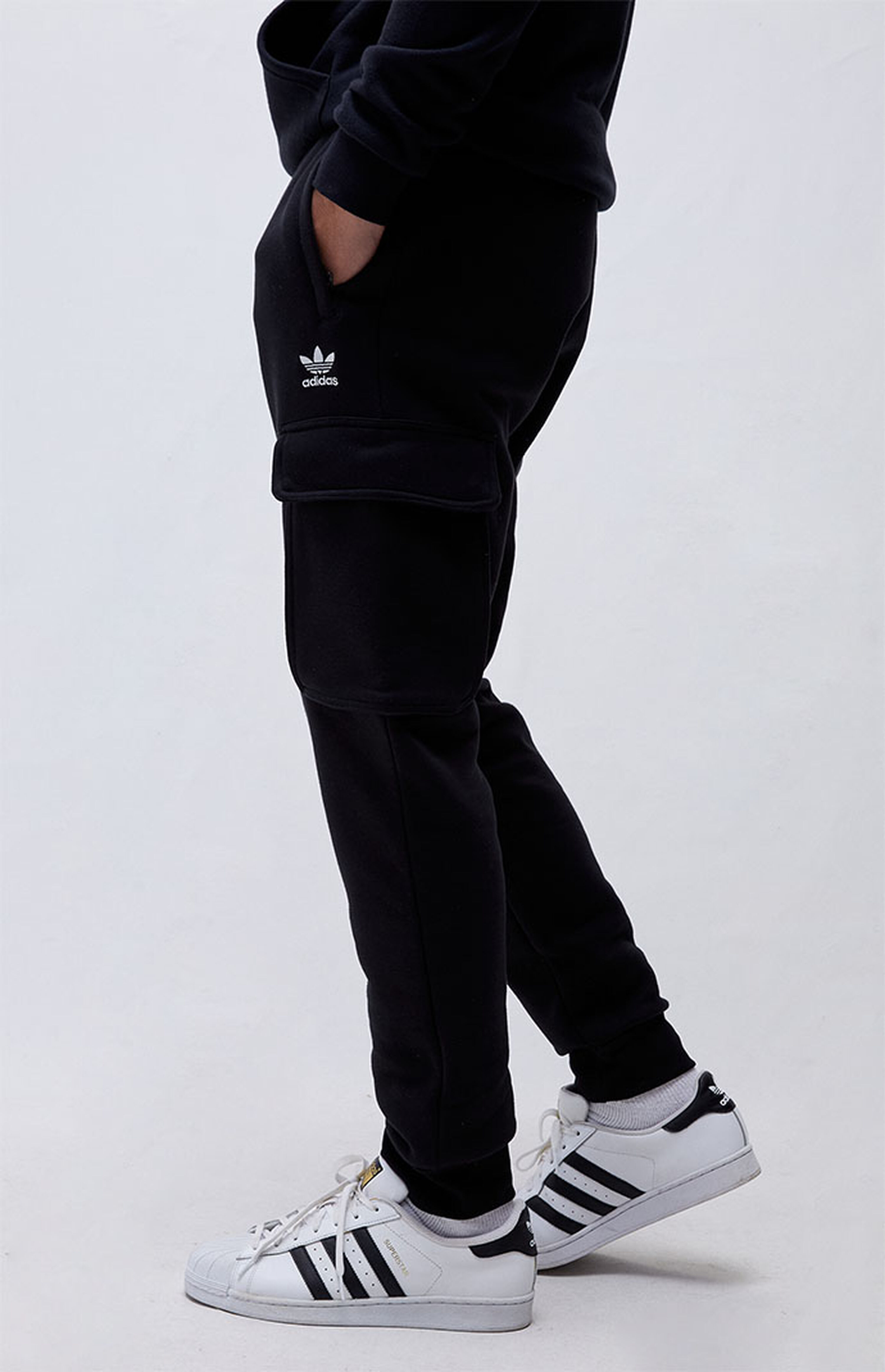 adicolor essentials trefoil cargo pants