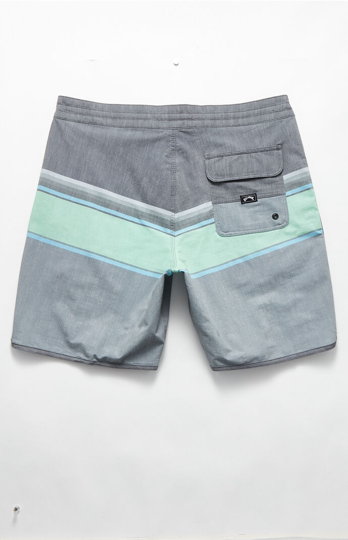 73 Spinner LT 19" Boardshorts