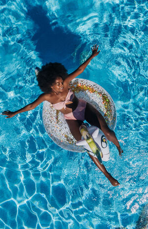 Inflatable 40" Glitter Unicorn Pool Tube image number 3