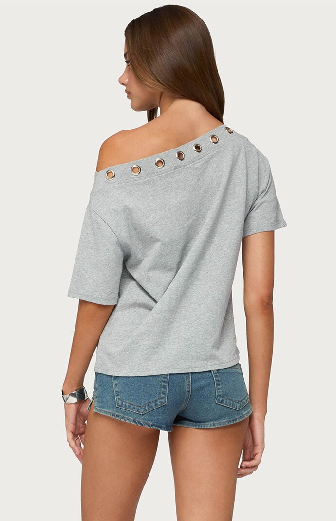 Edikted Leslee Grommet Off-The-Shoulder T-Shirt