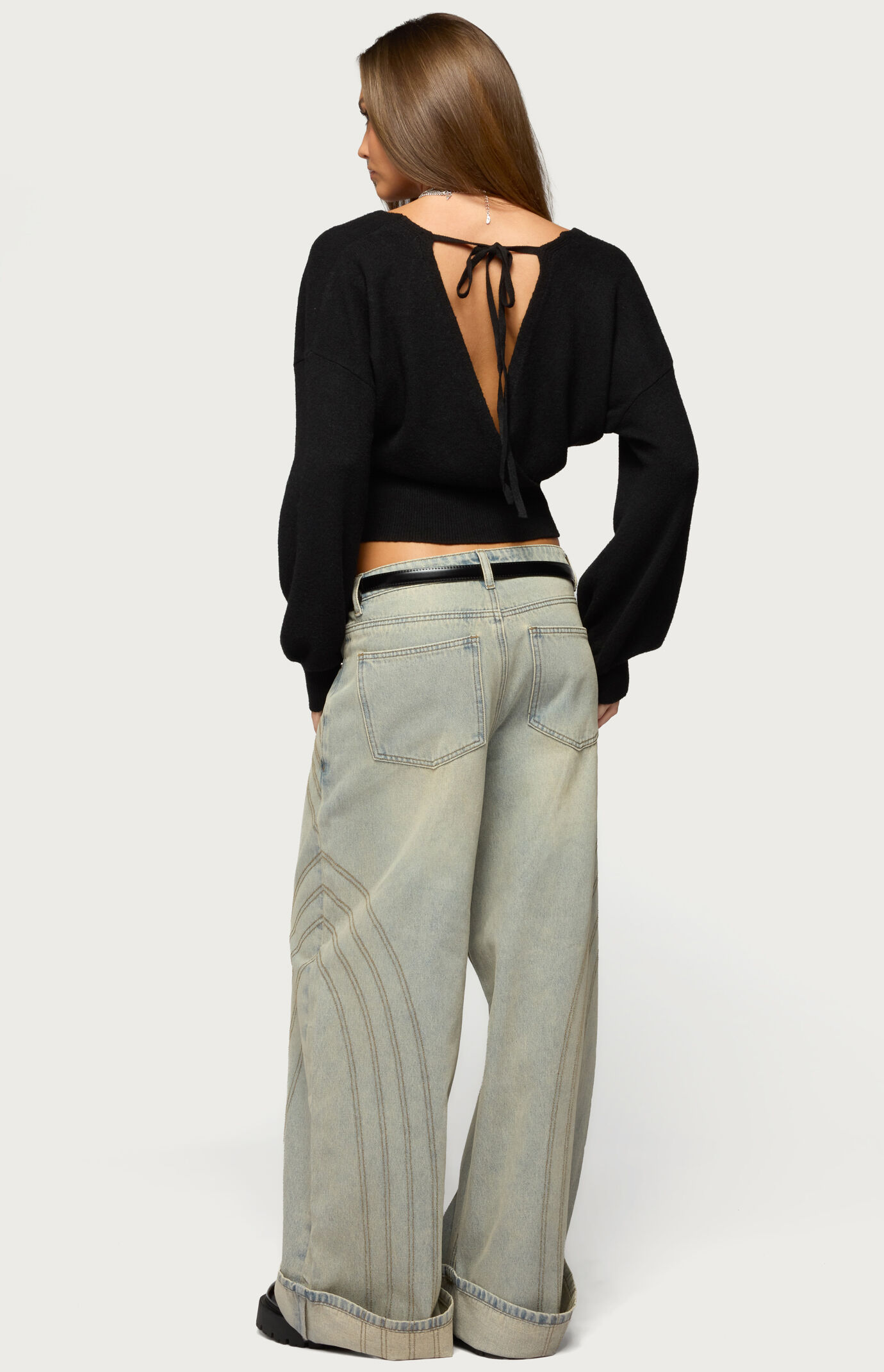 Edikted Cuffed Low Rise Baggy Jeans