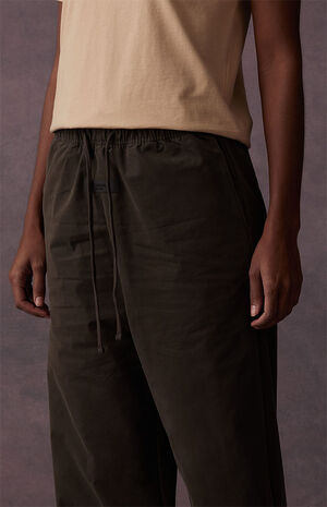 Women's Off Black Relaxed Trousers image number 6