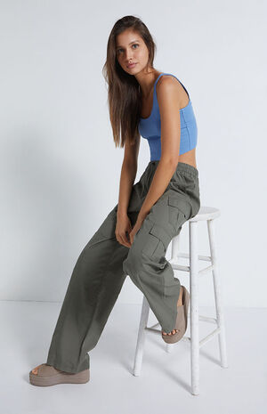 Scoop Neck Cropped Tank Top image number 1