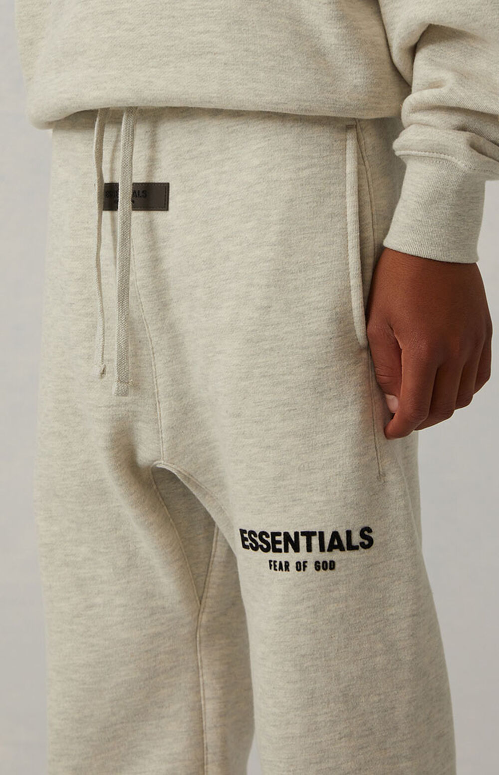 relaxed sweatpants