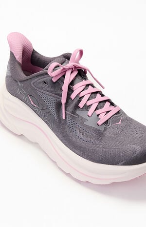 Women's Clifton 10 Sneakers image number 6
