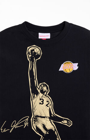 Lakers Magic Johnson Blockbuster T-Shirt image number 3
