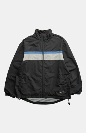 2000s Black Nike Jacket image number 1