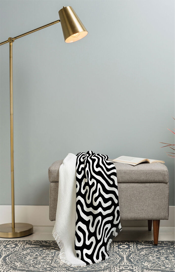 Coral Pattern Woven Throw Blanket