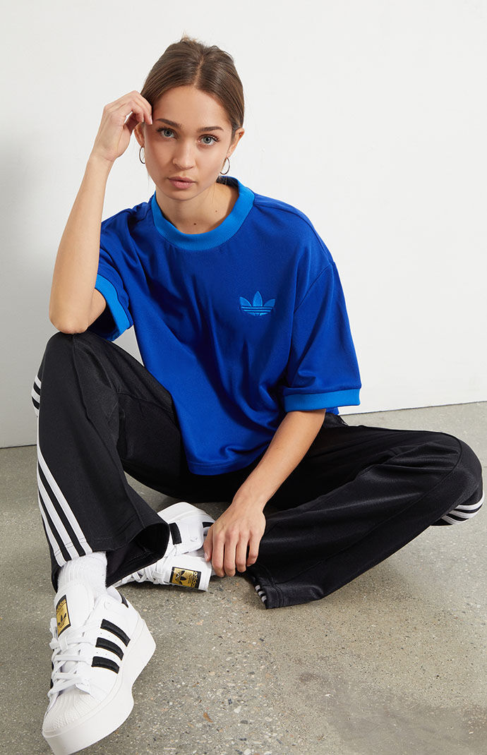 ★★Adairs★★ oversized tee blue IZ2481 Clothing - Adicolor Oversized Tee - Blue | adidas South Africa