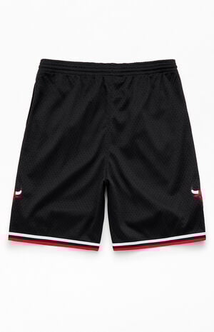 Kids Chicago Bulls Swingman Mesh Basketball Shorts image number 2
