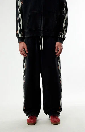 Black Flame Star Fleece Baggy Sweatpants image number 3