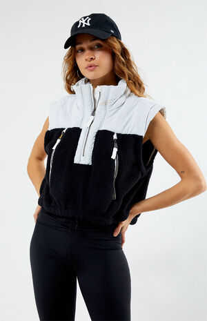 Snow Sherpa Journey Ahead Vest image number 1