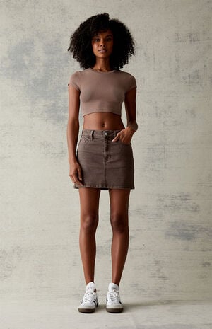brown short skirt outfit