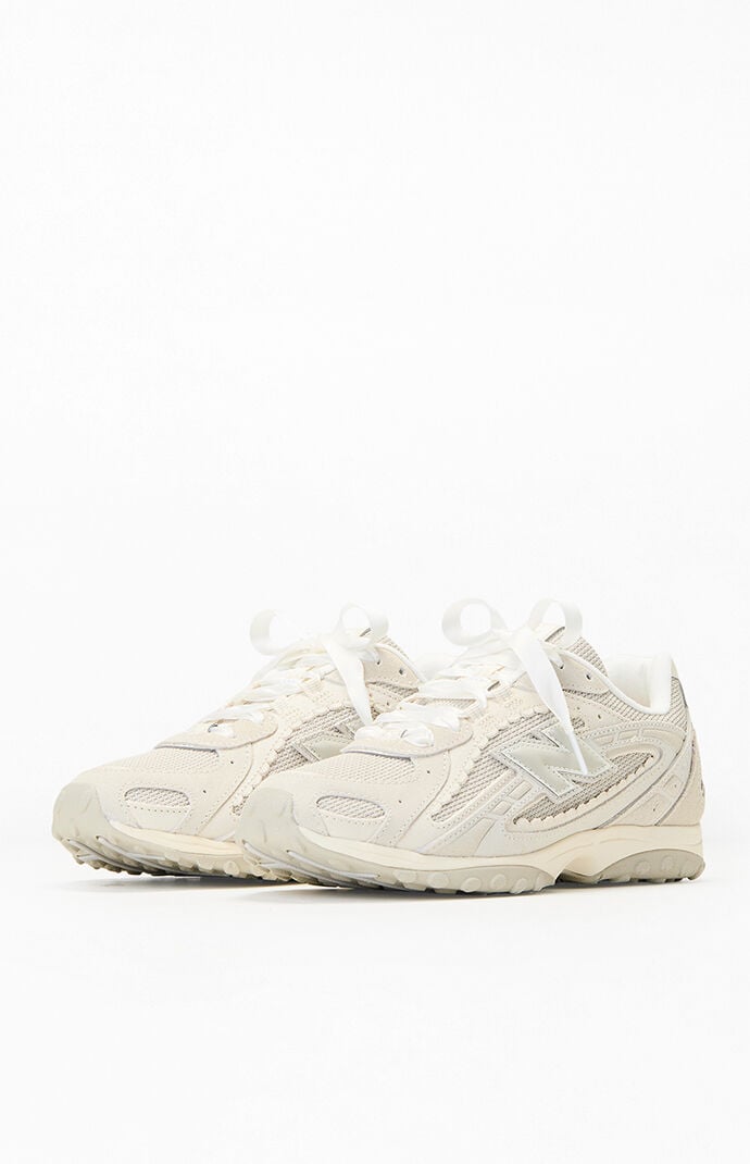 New Balance Cream 204L Sneakers