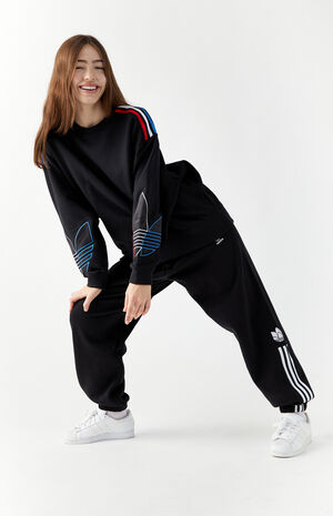 Adicolor Tricolor Crew Neck Sweatshirt image number 2