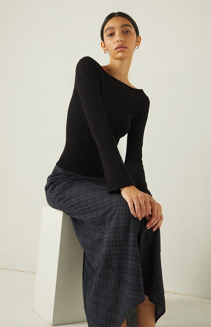 Your Favorite Noa Off-The-Shoulder Sweater