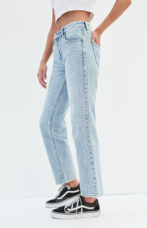 Light Low Rise Jeans image number 3