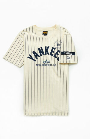 NY Yankees Pinstripe T-Shirt image number 3