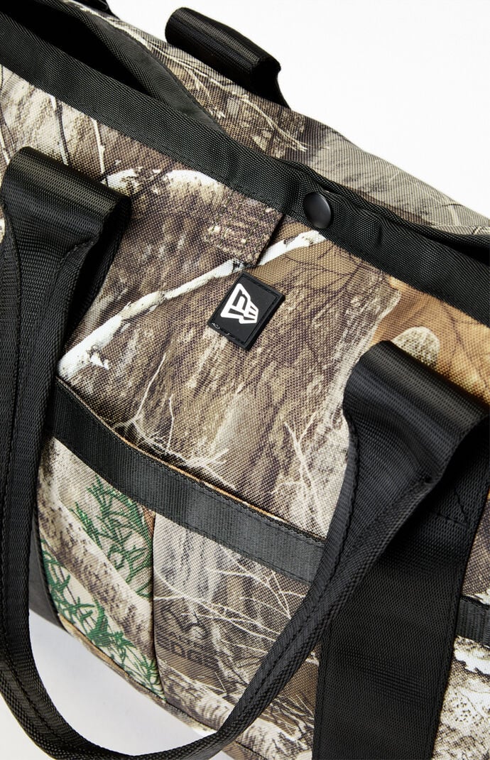 旅行かばん・小分けバッグ 24SS TTTMSW / Real tree camo bag New Era Real Tree Camo Tote Bag | PacSun