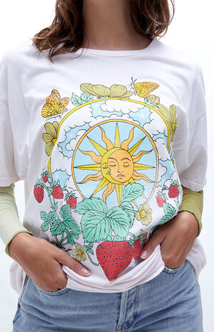 Strawberry Sun T-Shirt Strawberry Sun T-Shirt image number null