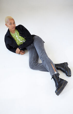 Black Dad Jeans image number 6