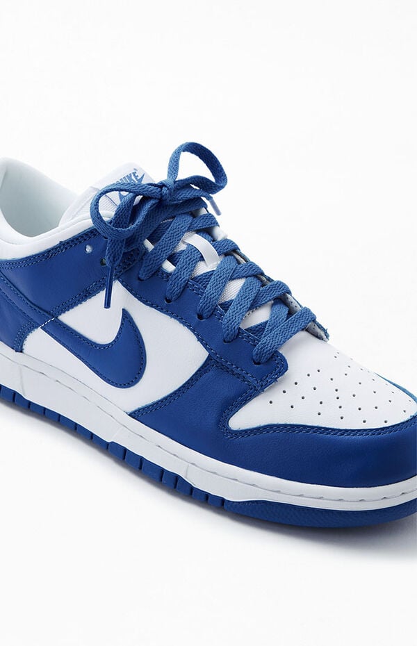 bevestig alstublieft Grondwet tornado Nike Kentucky Dunk Low Retro Shoes | PacSun