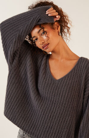 Ginger Fuzzy Knit V-Neck Sweater image number 2