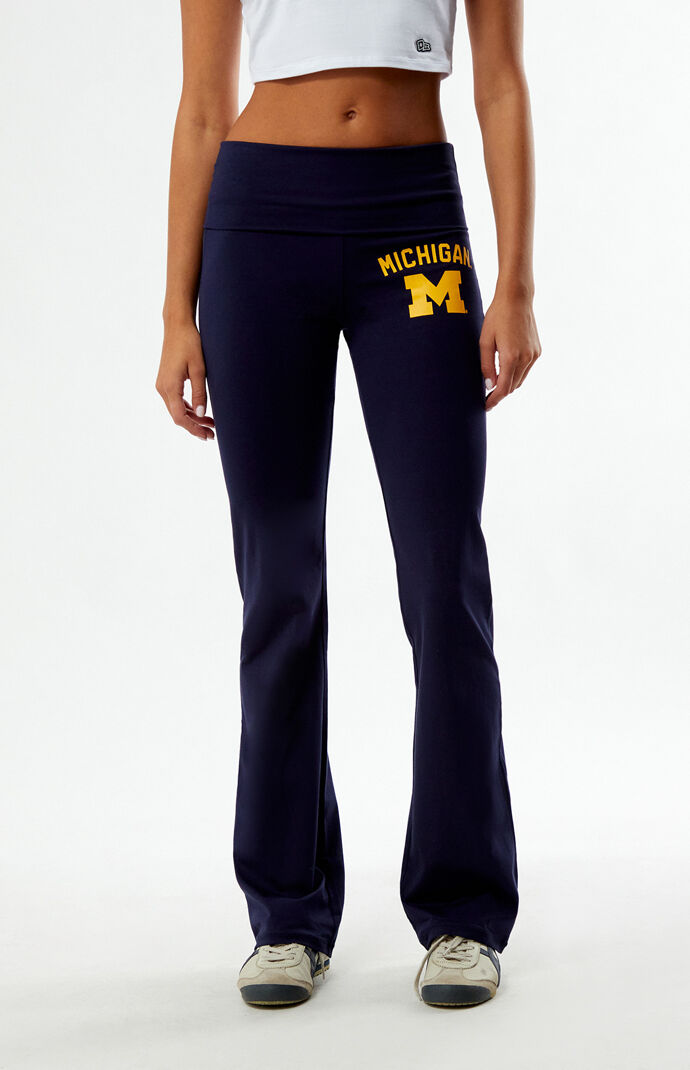 HYPE & VICE Michigan Wolverines Fold-Over Yoga Pants | Pacsun