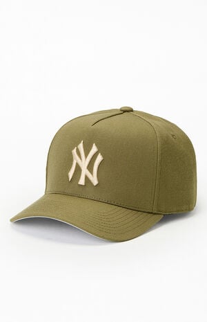 MLB NY Yankees Pro Snapback Hat image number 4