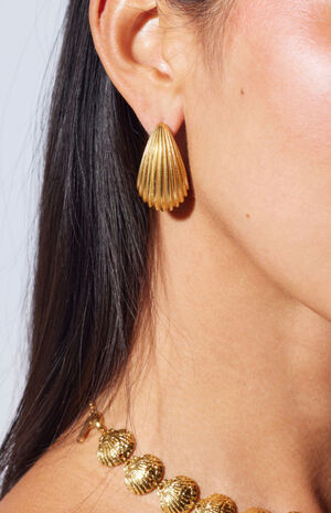 Gillian Earrings image number 3