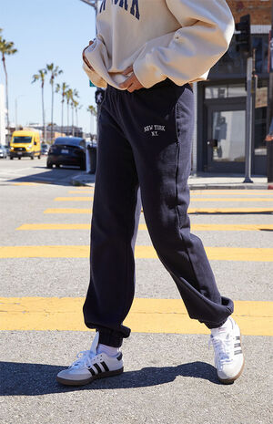 Blue New York Rosa Sweatpants image number 4