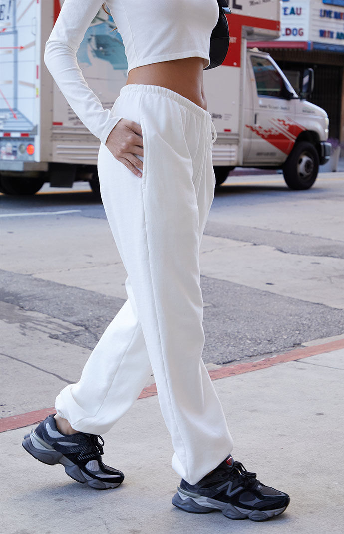 White hotsell rosa sweatpants