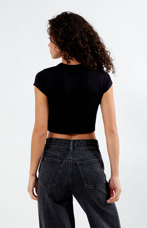 Queen Cropped T-Shirt image number 3