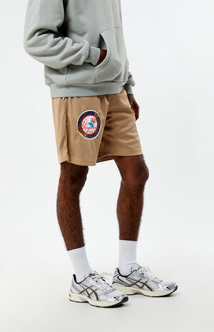 NY Yankees Mesh Basketball Shorts image number 3