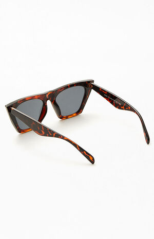 Tortoiseshell Extreme Baldwins Sunglasses image number 2