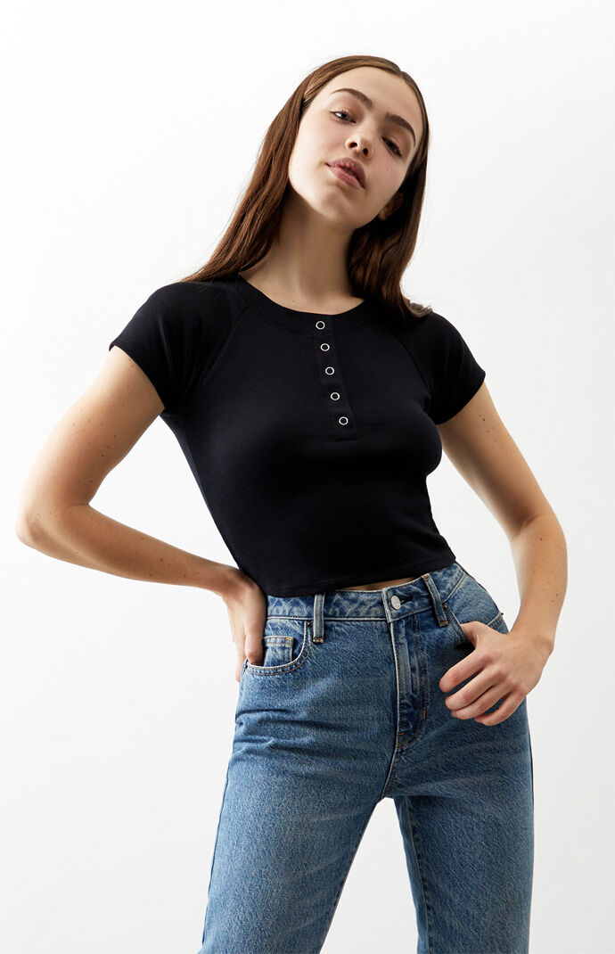 Shelly Snap Top