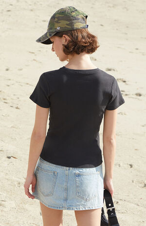 Black Jasmine T-Shirt image number 3