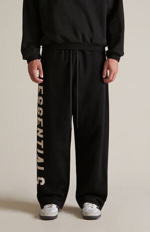 Black Fleece Relaxed Sweatpants Black Fleece Relaxed Sweatpants image number 3