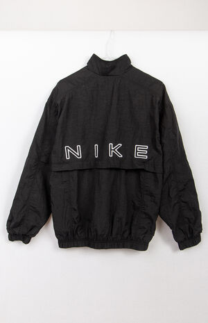 Black Nike Windbreaker Jacket image number 3