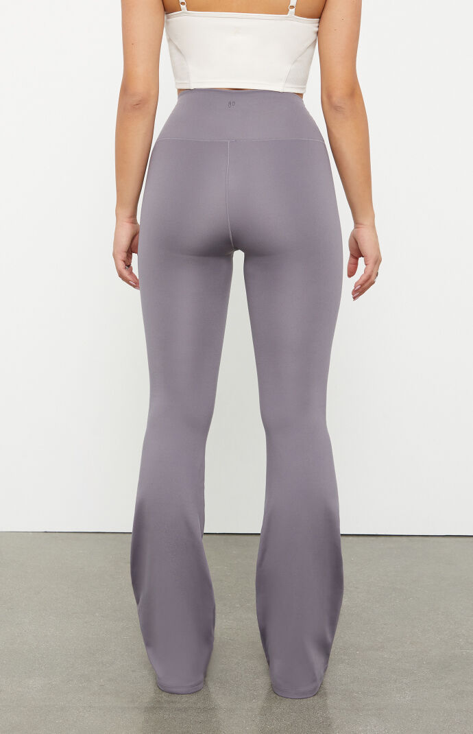 Pac 1980 Women s Pac Whisper Active Charcoal Cinched Front Flare Yoga Pants Size Xs