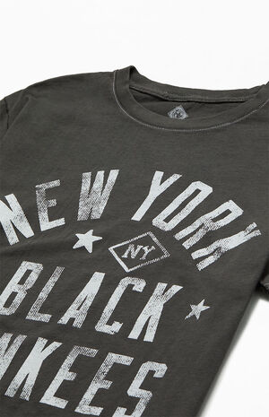 New York Black Yankees T-Shirt image number 2