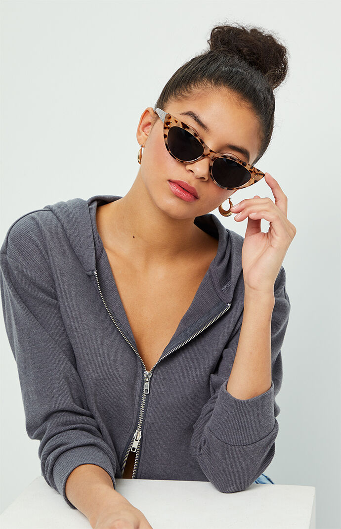 Starred Cat Eye Sunglasses