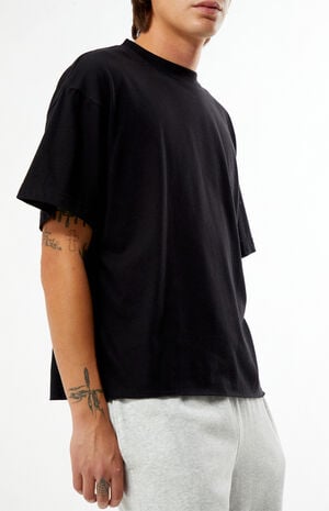 Black Premium Cropped T-Shirt image number 4